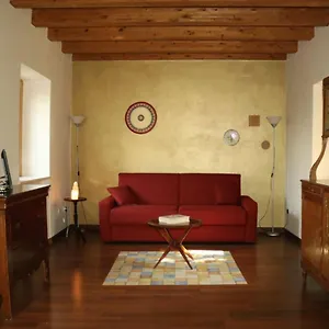Casa Jasmin, 2 Piani Con Giardinetto Privato Appartamento