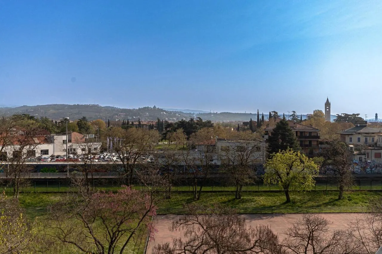 Apartamento Skyline Verona Itália